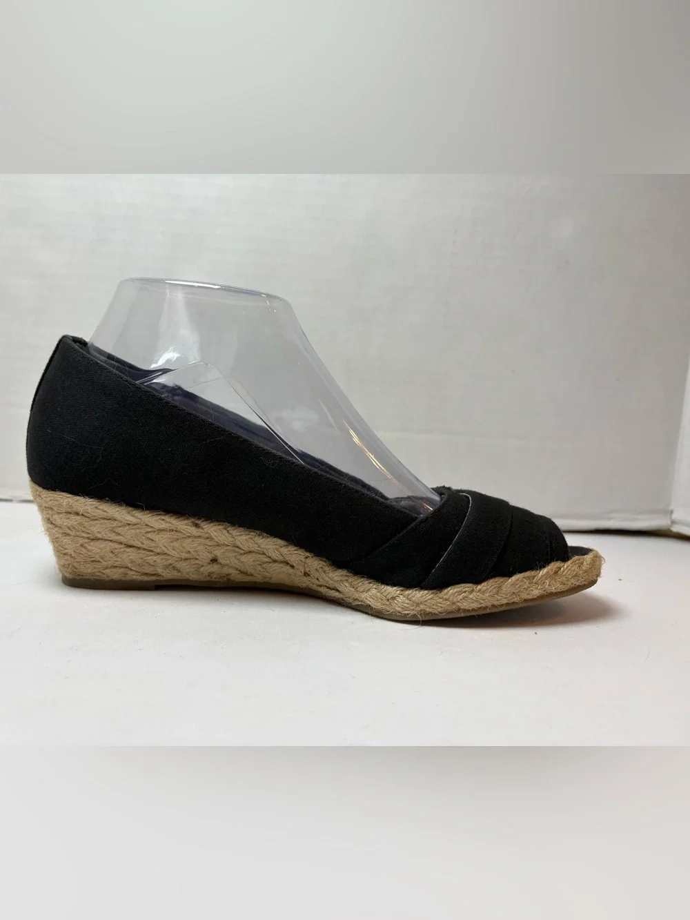 Life Stride Black Peep-Toe Espadrilles Wedge Heels Size 7